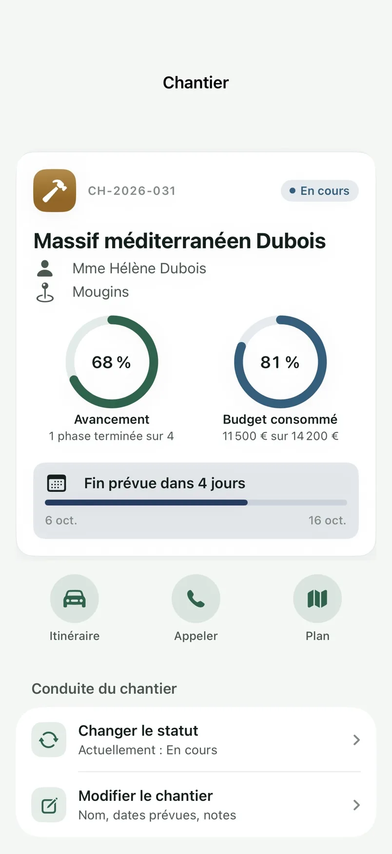 Un chantier dans l'application iPhone : avancement, budget consommé et échéance.